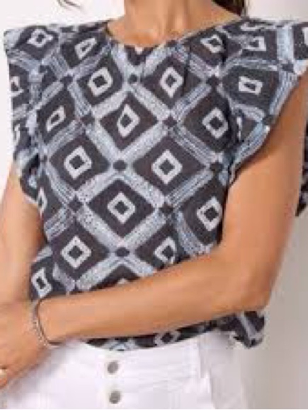 Evereve Navy and Light Blue Diamond Print Flutter Sleeve Top